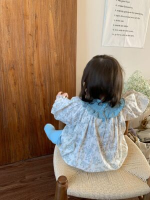 淺藍圖騰包屁衣
